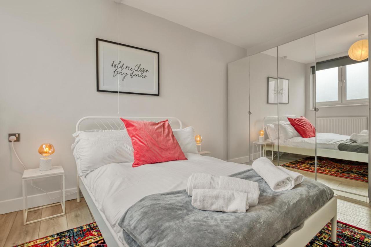 Homely 1Bed Apartment Vauxhall London Eksteriør bilde